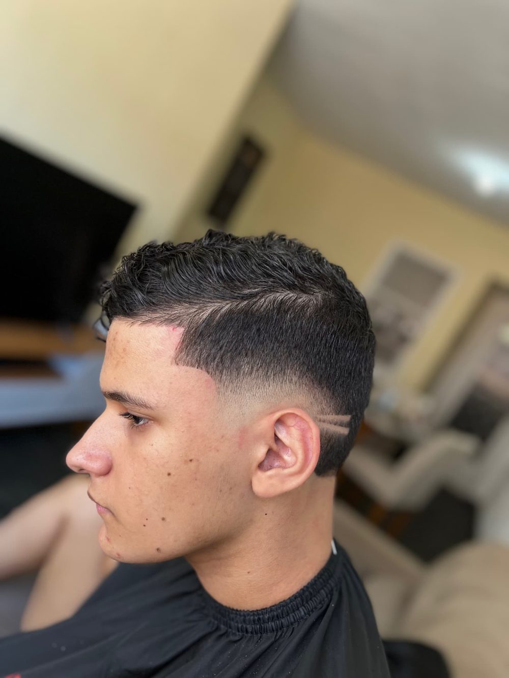 Degradê com risco lateral feito por Henri